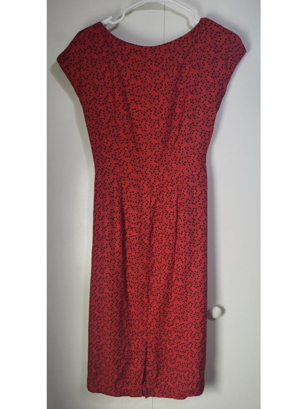 Boden Women's SZ 6L Midi Sheath Belted Dot Red Black Viscose Silk Dress - Picture 2 of 8